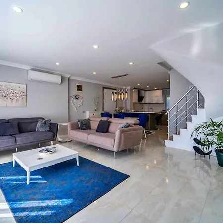 Villa Deniz Manzarali Lara Lueks *