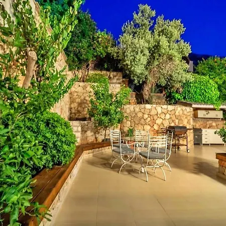 Villa Deniz Manzarali Lara Lueks