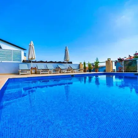 Deniz Manzarali Lara Lueks Villa Kas
