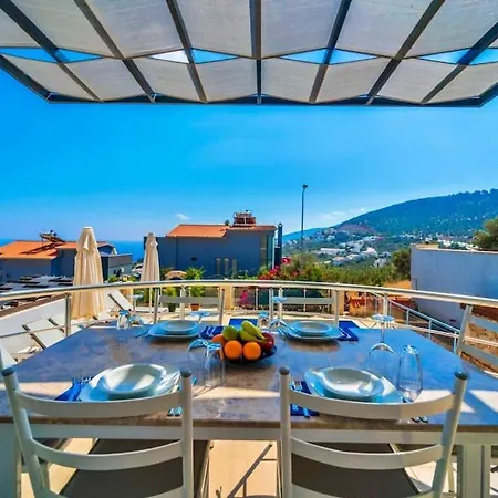 Villa Deniz Manzarali Lara Lueks