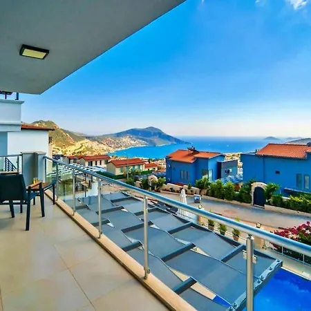 Deniz Manzarali Lara Lueks Villa *
