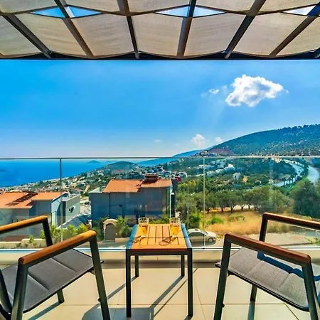 Villa Deniz Manzarali Lara Lueks